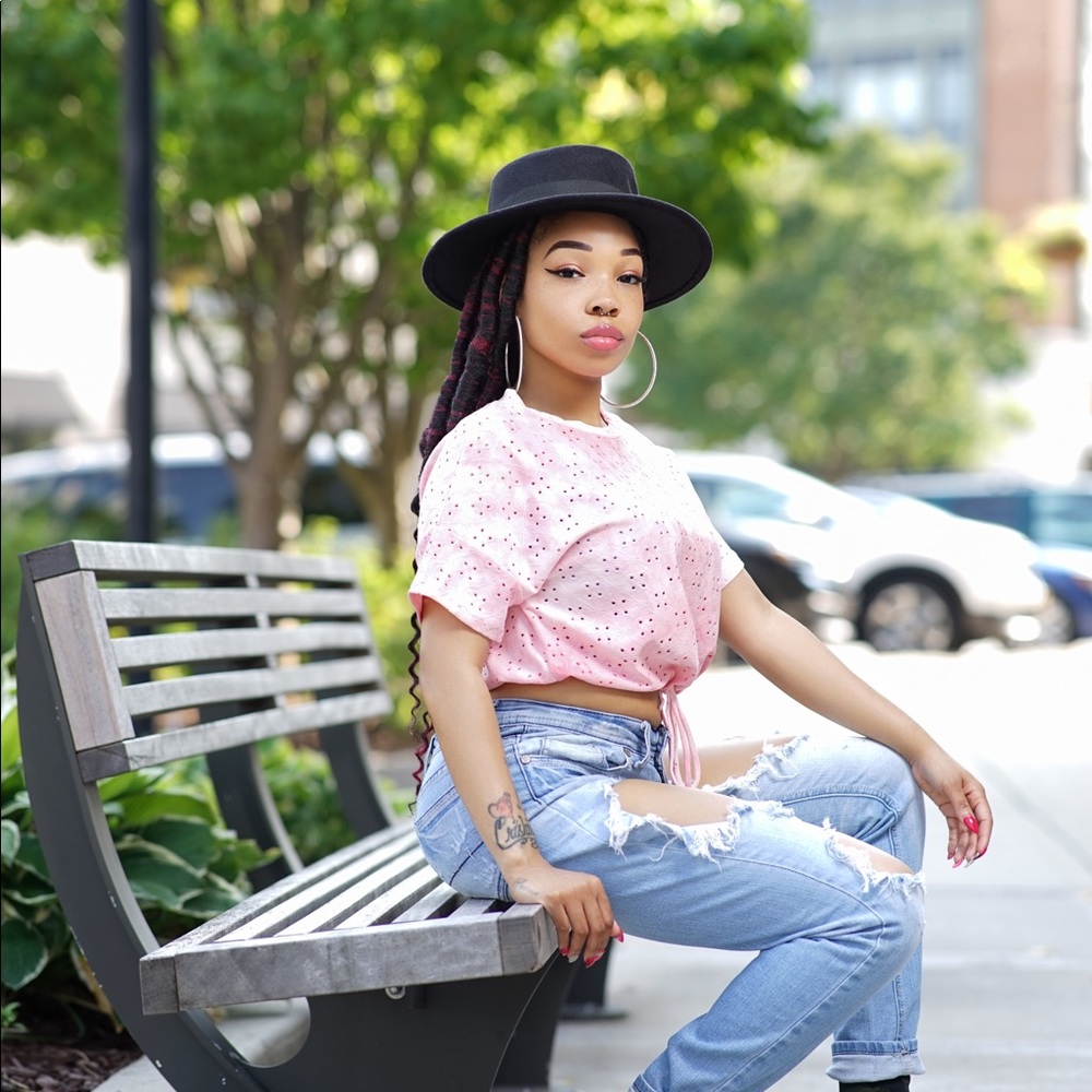 Meet your Posher, Crishina